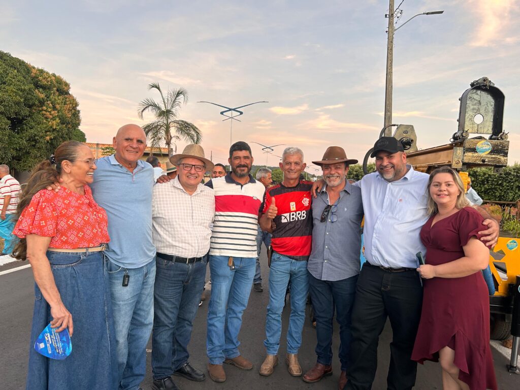 WhatsApp-Image-2025-06-15-at-08.36.32-1024x768 Programa “+Água +Vida” é lançado em Colmeia do Tocantins com entrega de perfuratriz