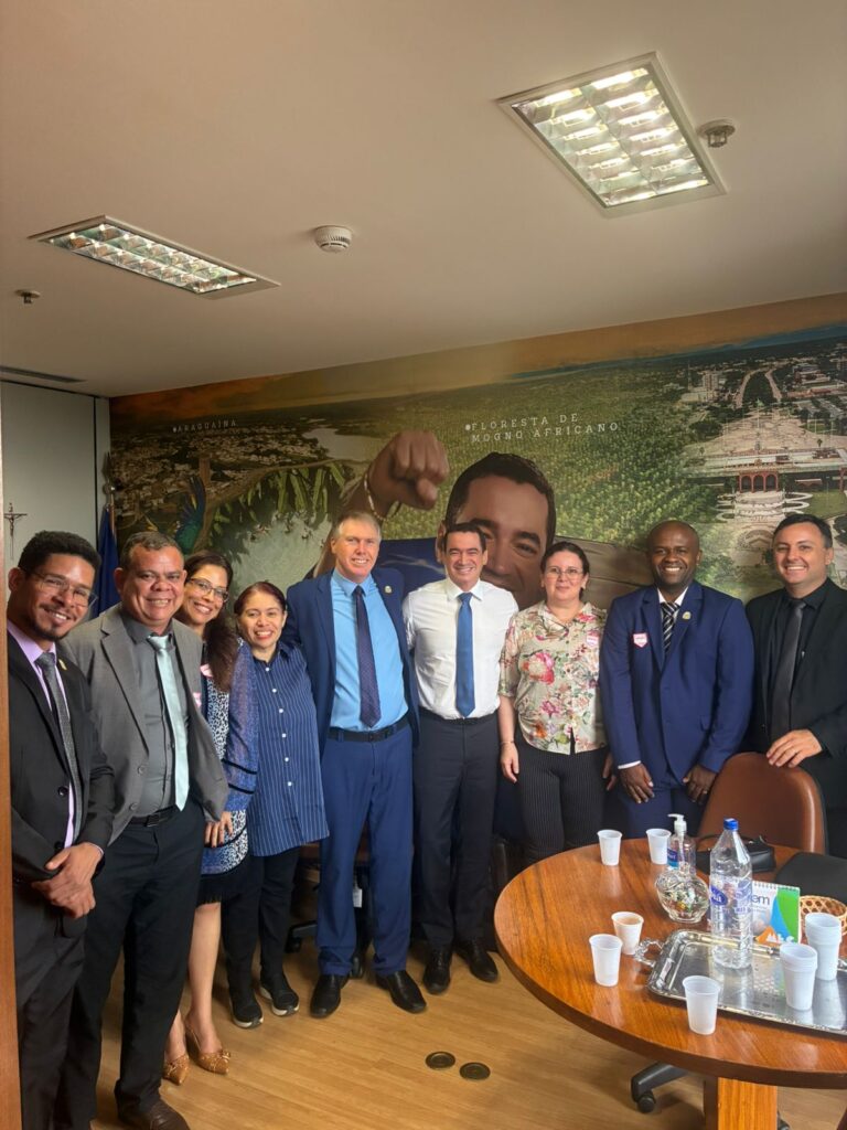 39238-768x1024 Deputado Federal Alexandre Guimarães (MDB/TO) reforça parceria com a UFNT em reunião com reitor, diretores e professores