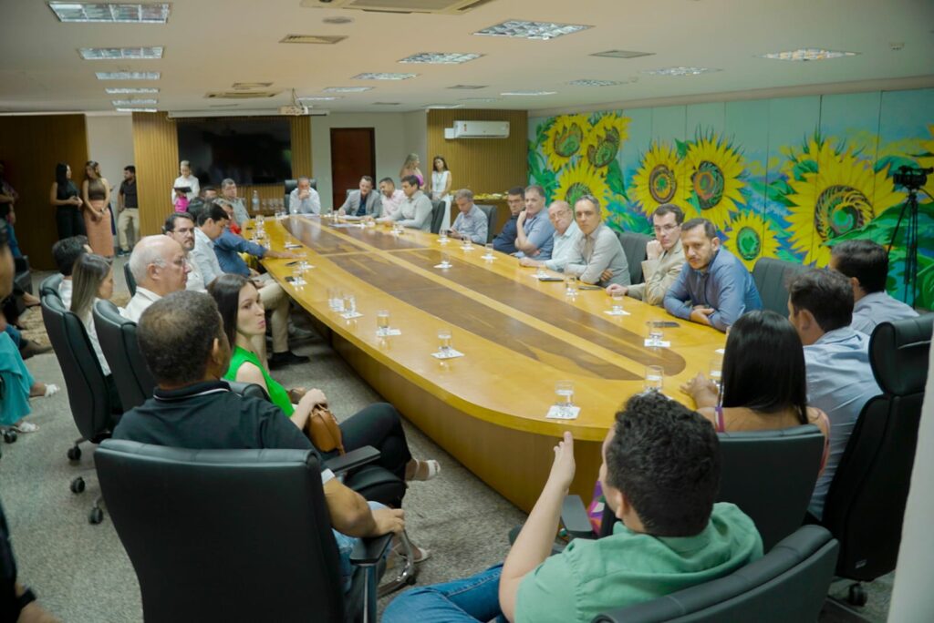 WhatsApp-Image-2025-01-29-at-16.33.05-1024x684 Em café da manhã com médicos, deputado Dr. Danilo Alencar discute melhorias na área da saúdeEncontro aconteceu na sala de reuniões nesta quarta-feira, dia 29